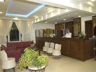 Hotel Avra Peraía