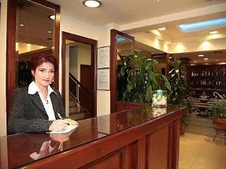 Hotel Avra Peraía