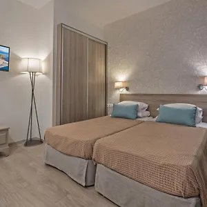 lefkoniko-beach-icarus-suite-apts.rethymnohotels.net/