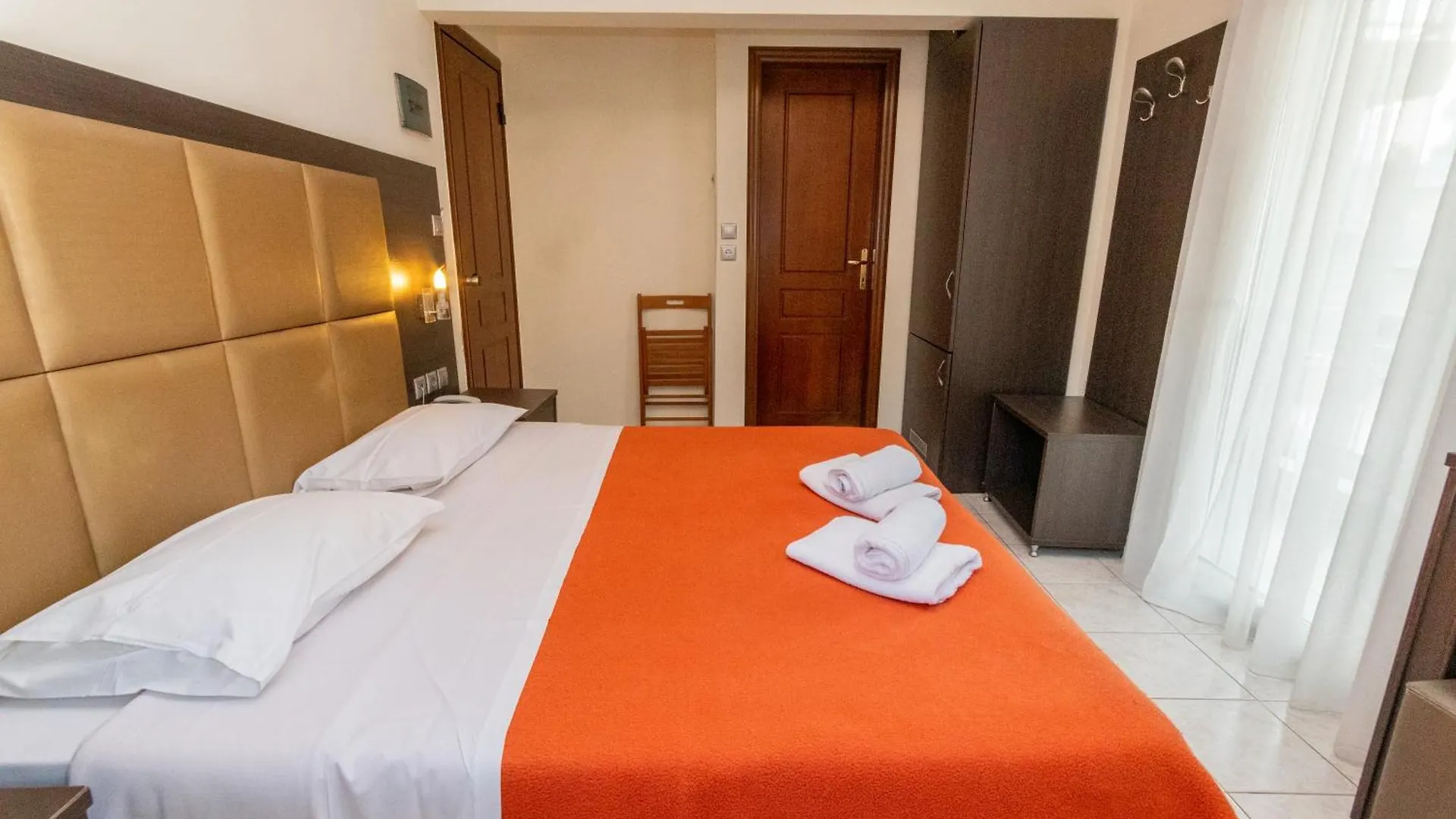 Hotel Avra Peraia  2*, Peraia (Thessaloniki) Greece