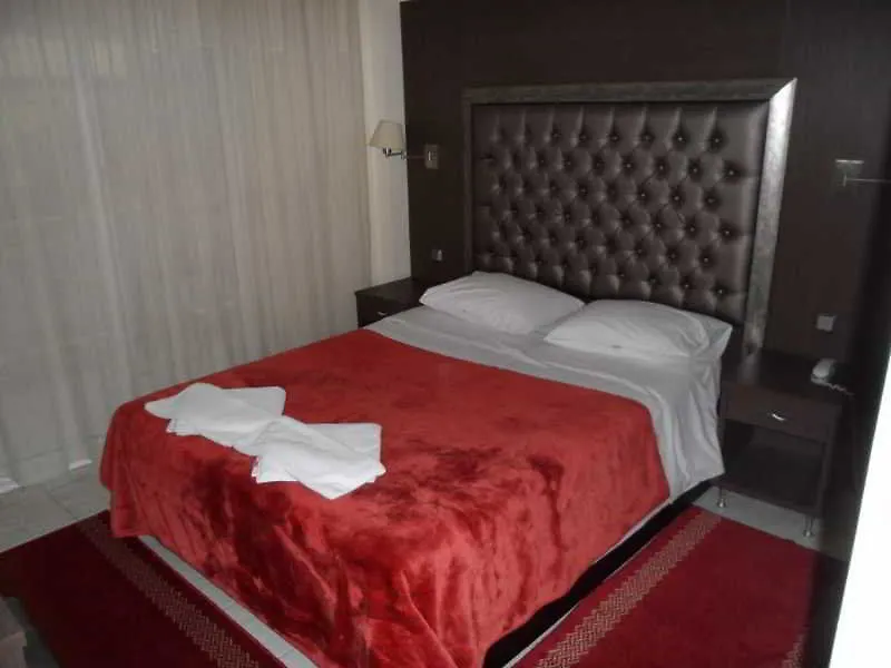 Hotel Avra Peraia  2*, Peraia (Thessaloniki) Greece